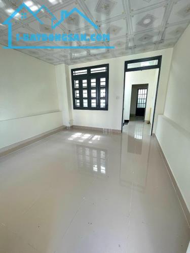 BÁN NHÀ MẶT TIỀN Sơn Kỳ, Tân Phú 4 tầng 100m2 (4x25). Nhà đẹp ở ngay. Giá chỉ 12,5 tỷ. - 2