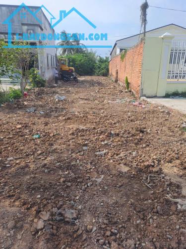 CHÍNH CHỦ CẦN BÁN ĐẤT CÓ VỊ TRÍ ĐẸP TẠI XÃ THẠNH QUỚI – MỸ XUYÊN – SÓC TRĂNG.