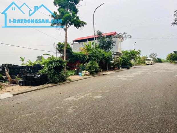 Duy nhất 1 lô tại TĐC đằng sau UBND xã Lê Lợi giá chỉ 2 tỷ  LH 0979087664 - 3