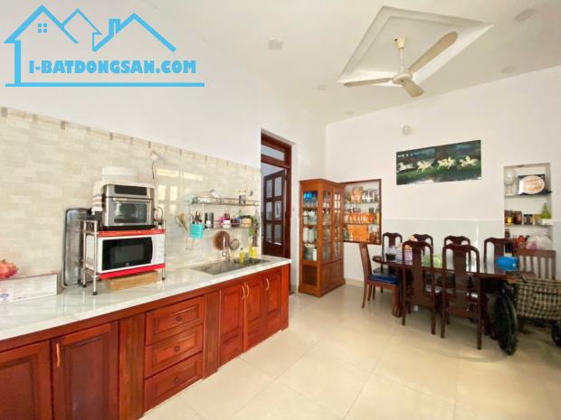 CẦN nhà trung tâm Quận BÁN 4 diện tích 342m giá nhỉnh 26,x tỷ - 3