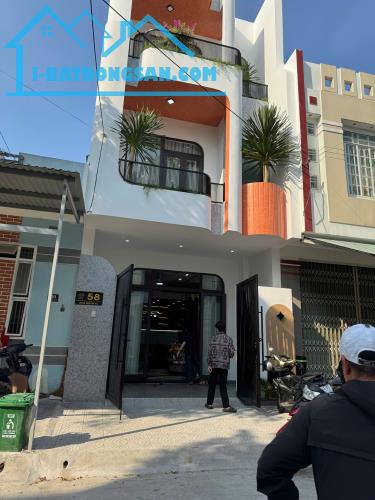 + Biển Nguyễn Tất Thành, Nhà 3 tầng mới xây nội thất châu âu siêu đẹp, 300m, gần  khu vui - 4
