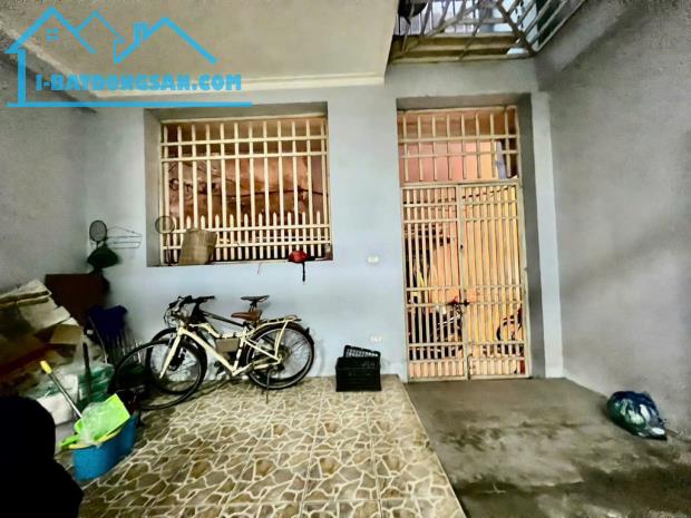 BÁN NHÀ ĐẸP PHỐ 8-3 – 77M2 x 4 TẦNG – MẶT TIỀN 5.6M – GIÁ 13.96 TỶ – GẦN Ô TÔ – GẦN CHỢ - 3