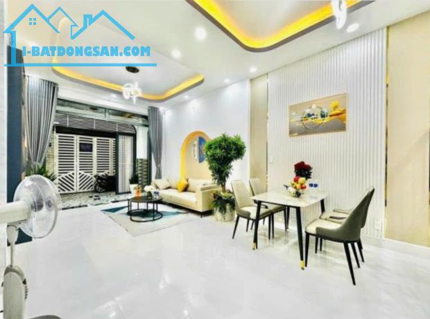bán gấp căn nhà ở đường Phổ Quang, phường 2, Tân Bình - 1