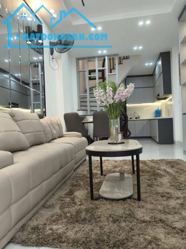 Cho thuê nhà nguyên căn 4 tầng full đồ ngõ Văn Hương, Đống Đa 36m x 4T giá 12 triệu - 1