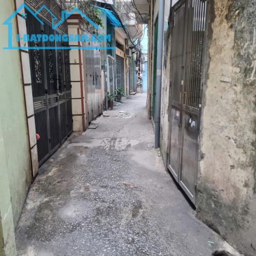 Bán nhà Xã Đàn – 27m2 3 tầng – gần công viên, bệnh viện – giá 5,2x tỷ - 2