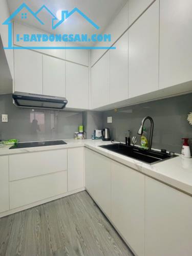 Chính Chủ - Đã Hoàn Công , DT 21M2 , 4 Tầng Đúc Với 3 PN,3WC -  Lý Chính Thắng - 3