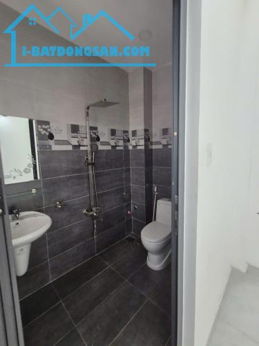 Bán Nhà Quận Bình Tân - Khu Đồng Bộ 4 Tầng - DTSD 224M² - Ôtô Ngủ Nhà - 6 Phòng Ngủ - 3