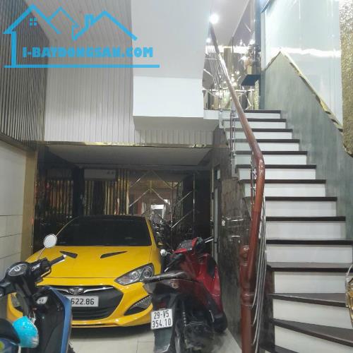 BÁN NHÀ PHÂN LÔ NGUYỄN CHÍ THANH, Ô TÔ VÀO NHÀ, VỪA Ở VỪA KINH DOANH, SỔ VUÔNG VẮN - 2