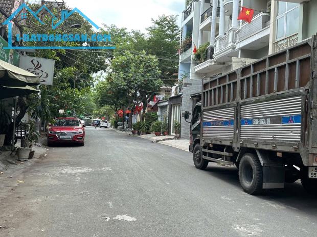 Cách 1 căn ra mặt tiền Đ.số 5 P.17 ngang 6m 120m2 KD đa ngành ngay CC Gia Phát 12 tỷ - 2