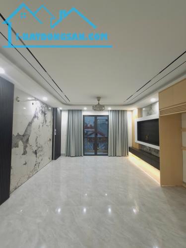 +B.án N.hà-ĐẸP NGỌC THỤY-51M2×6T-Nhỉnh 13 tỷ-LÔ GÓC THANG MÁY -FULL NỘI THÂT-GẨ Ô TÔ - 1