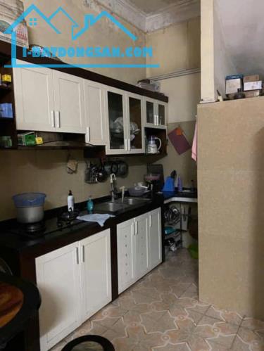 BÁN NHÀ BỒ ĐỀ 45M2, 4 TẦNG DÂN XÂY, Ô TÔ ĐỖ CỔNG, GẦN CV BỒ ĐỀ, CHỈ NHỈNH 8 TỶ