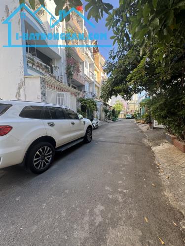BÌNH THẠNH - NHÀ 4 TẦNG KHU PHÂN LÔ HẺM OTO TRÁNH - DT 77m2 (4 x 19) - GIÁ 11.5T