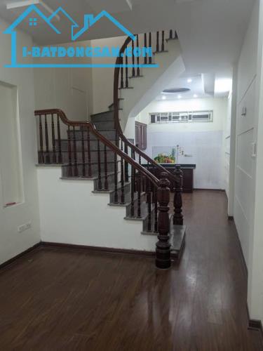 🏠 Bán gấp nhà Hoàng Hoa Thám,Ba Đình - Ngõ thông thoáng - 42m2, 4 tầng, chỉ 7.8 tỷ! - 1