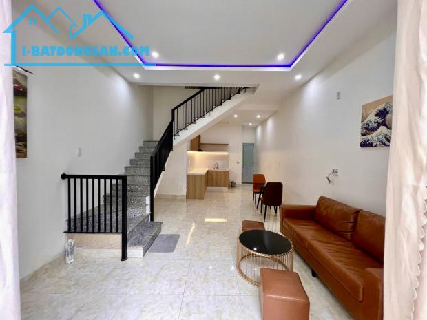 HOT‼🏡 2 TẦNG, 3 PHÒNG NGỦ - FULL NỘI THẤT - SÁT MẶT TIỀN HÙNG VƯƠNG 👉 NHỈNH 3 TỶ.