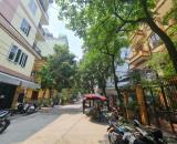 HOT..Bán Gấp Nhà Đống Đa Phân Lô, Ô Tô, Lô Góc 4 Thoáng, 2 Mặt Ngõ Mặt Tiền 23m, 200m2