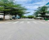 Bán gấp 3 lô đất ở ĐT826, Rạch Kiến Cần Đước, diện tích 100m2, SHR đầy đủ, full thổ