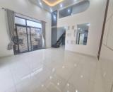 Bán nhà gần Hoa Lư Hiệp Phú Ngã 4 Thủ Đức 2 tầng HXH 122m2 chỉ 6,2 Tỉ.