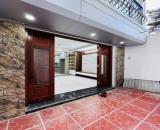 Bán Bán nhà 35m2 x 5 tầng Đàm Quang Trung, Long Biên- Ngay chân cầu Vĩnh Tuy.