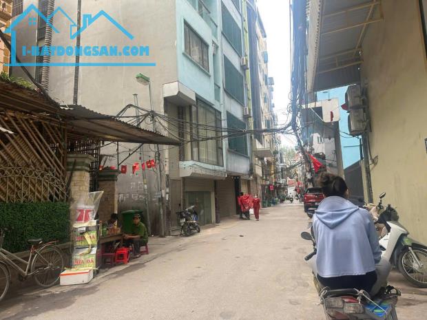 CHÍNH CHỦ CẦN BÁN NHÀ KHƯƠNG ĐÌNH 48/53M2 5 TẦNG MẶT TIỀN 5M NHỈNH 9 TỶ