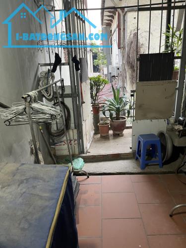 Nhà mới- ngõ nông, cách trục đường Nguyễn thái học , ba đình - 1