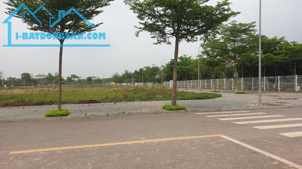 BÁN BIỆT THỰ VIEW HỒ – LÔ GÓC ĐẸP NHẤT DỰ ÁN TỪ SƠN GARDEN – 400M² – GIÁ 19 TỶ - 4