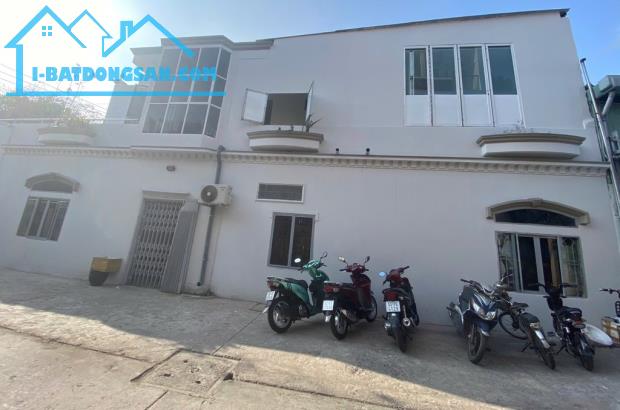 Bán nhà MT Ấp Chiến Lược, gần Tân Kỳ Tân Quý, Bình Tân, 80m2 - 4x20 - 2 tầng, chỉ hơn 4 tỷ - 3