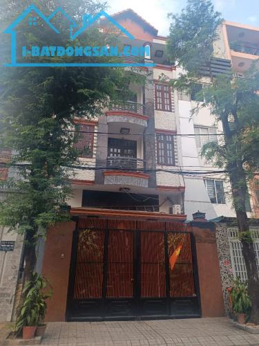 CHỦ CẦN TIỀN BÁN GẤP NHÀ HẺM XE HƠI, 1 TRÊT, 1 LỮNG, 3 LẦU, GIÁ 24 TỶ CÒN TL