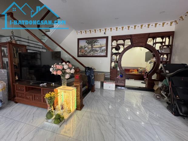 VỊ TRÍ ĐẸP, MẶT TIỀN LỚN 8.15 HIẾM KHU VỰC, Ở VÀ KINH DOANH SIÊU TỐT. - 1
