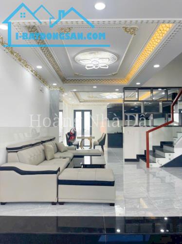 Nhà mới Lê Văn Lương, cạnh Phú Mỹ Hưng, 5 tầng, 9.8 tỷ - 2
