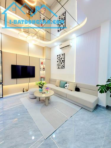 Nhà Ngang 7m - Ôtô Đỗ Cửa - 4 Tầng | Chỉ 6,5 Tỷ - 1