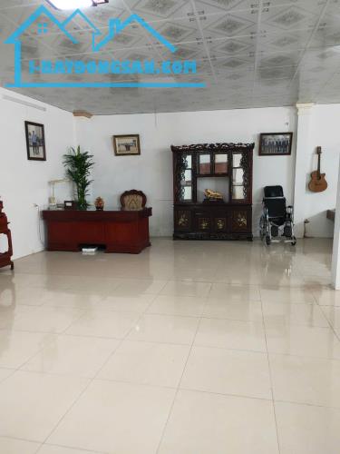 Cho thuê văn phòng hoặc kho kết hợp ở tại 190 Tân Mai, dt 210m2 nhà mới đẹp, giá 28tr - 1