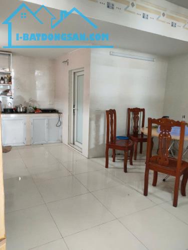 Cho thuê văn phòng hoặc kho kết hợp ở tại 190 Tân Mai, dt 210m2 nhà mới đẹp, giá 28tr - 4