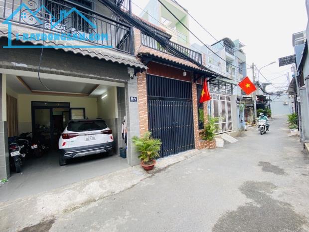 Cần vốn làm ăn chủ nhà bán căn nhà Phạm Văn Đồng, linh tây thủ đức. 3tầng, 72m2, 7.9 tỷ
