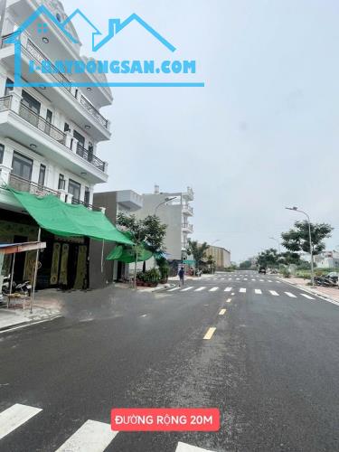 Giảm giá 100 triệu Cần bán nhà  3,5 tấm , dt 4x14,  ODT, 56M2  chỉ 6,25tỷ - 1