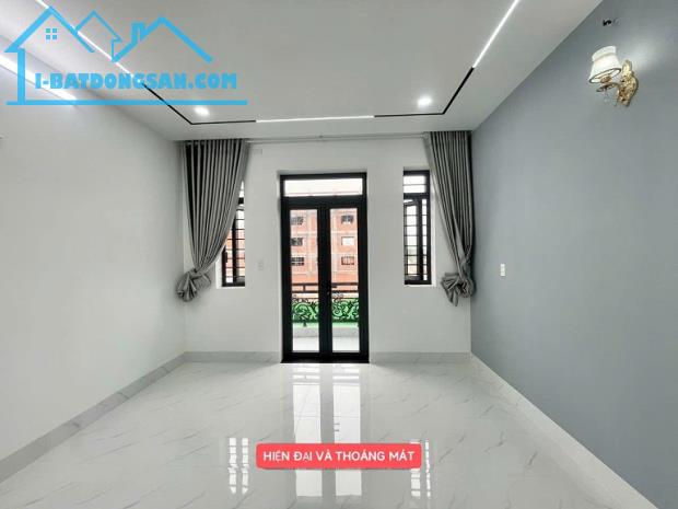 Giảm giá 100 triệu Cần bán nhà  3,5 tấm , dt 4x14,  ODT, 56M2  chỉ 6,25tỷ - 3