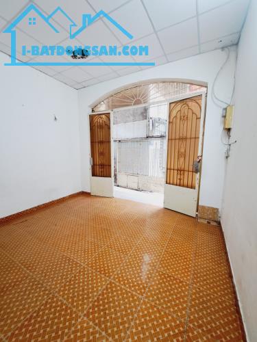Bán Nhà Dưới 100 triệu/m² – nhà 2 tầng Độc Lập T.Phú, sát mặt tiền, đầu tư cực ổn - 2