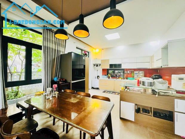 Bán Biệt Thự Sân Vườn Mặt Tiền đường Nguyễn Cư Trinh, Tp.Huế ❌ - 3