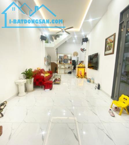 Nhà Đẹp Mặt Tiền Nguyễn Bá Tòng, 3 tầng, Tân Bình, 4x14m, 60m2, nhỉnh 10 tỷ TL