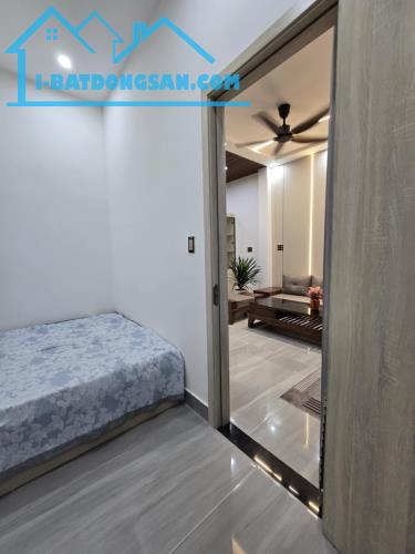 Nhà đường Hoàng Hoa Thám, Thanh Khê 2 mặt thoáng