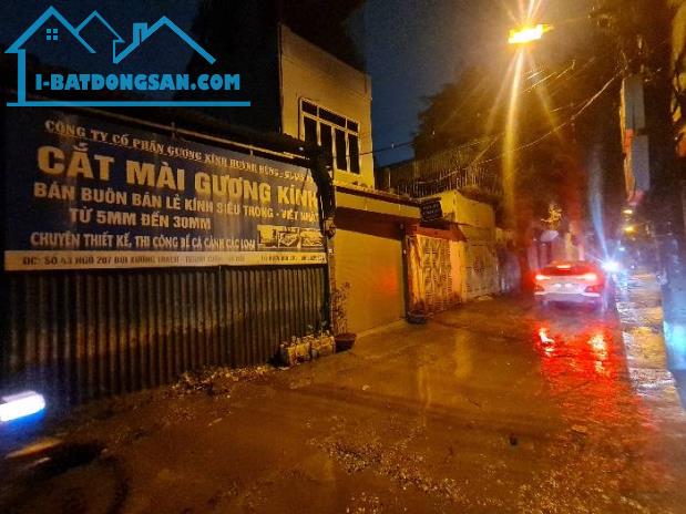 Chính chủ cần bán gấp nhà 3 tầng tại trung tâm quận Thanh Xuân.