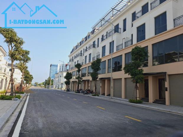 BÁN NHÀ PHỐ 5 TẦNG VỊ TRÍ ĐẮC ĐỊA NGAY TỈNH ỦY HƠN 5 TỶ CẢ NHÀ VÀ ĐẤT - 1