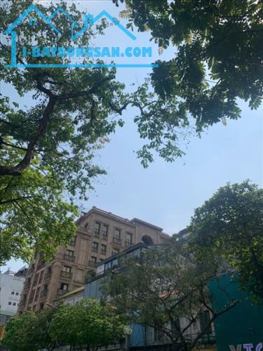 BÁN NHÀ MẶT PHỐ HÀNG BÀI - TẦNG 1 KHÔNG CÓ NÓC - GIÁ 32 TỶ - 1