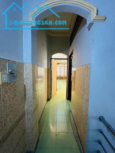 HXH ĐẬU CỬA NGÀY ĐÊM TRUNG TÂM TÂN PHÚ - GIÁP TÂN BÌNH NGAY BigC PHÚ THẠNH - 62M2 3 TẦNG B - 5