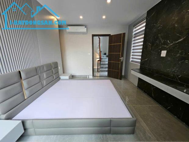 SIÊU HÓT PHỐ BỒ ĐỀ - THÔNG  THOÁNG, 43M2,MT 5M, GẦN ĐƯỜNG Ô TÔ TRÁNH - HƠN 10 Tỷ - 2