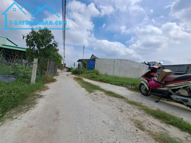 Đất mặt tiền đường Bờ  Kênh 10m Thị Trấn Đức Hòa, 4x18 ( 90m2), giá cực tốt chỉ 780 triệu - 1