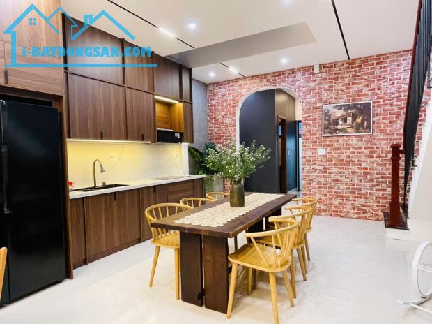 Nhà 2 Tầng Siêu Đẹp Đường Thu Bồn.( Thanh hải nối dài) chỉ cách đường chính 30m . - 4