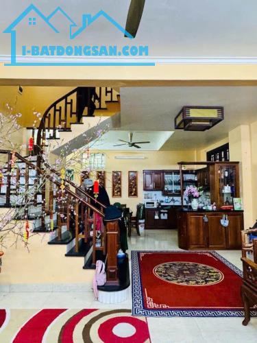 NHÀ ĐẸP LÔ GÓC- KINH DOANH - MẶT TIỀN RỘNG - Ô TÔ ĐỖ CỬA - NGÕ THÔNG THOÁNG RỘNG - SINH - 3