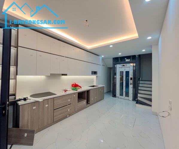 BÁN NHÀ MỚI TINH - HOÀNG VĂN THỤ, HOÀNG MAI - THANG MÁY - 3 BƯỚC RA Ô TÔ TRÁNH 	•	DT: 34/3 - 1