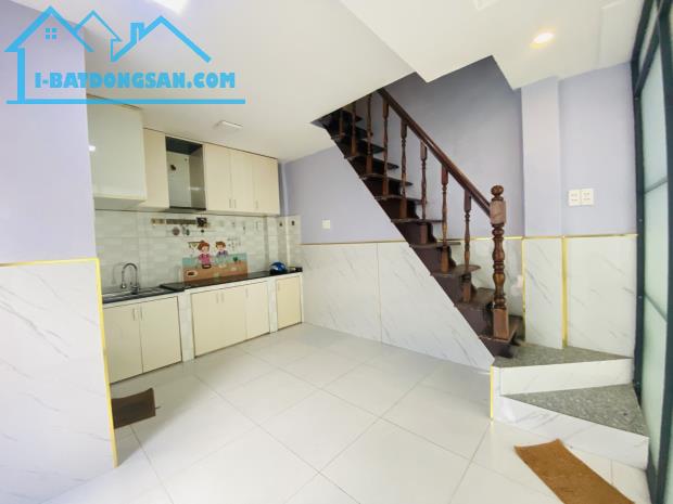 Bán nhà mặt tiền giá rẻ Q8 dưới 4 tỷ ngay chợ Trần Văn Thành p8, 4m×7m - 2