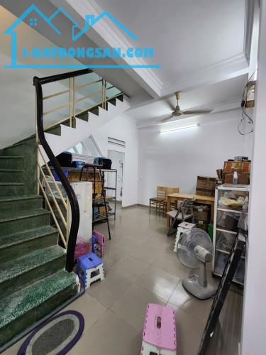 Bán nhà mặt tiền kinh doanh Phạm Hùng P5 Q8, giao với Tạ Quang Bửu. 37m2 3 tầng 3PN 3WC - 2